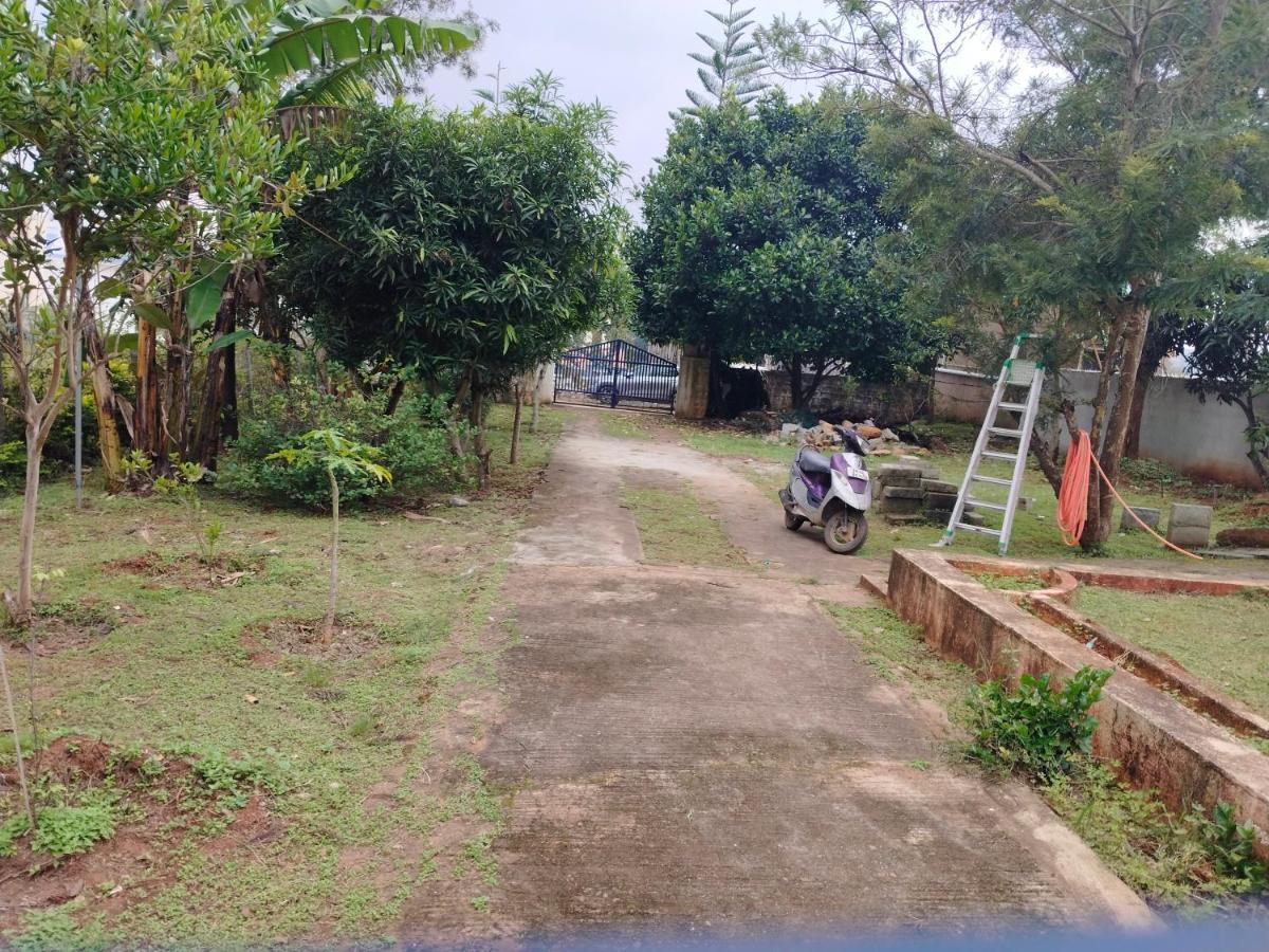 Kalavati Garden Villa Yelagiri Buitenkant foto